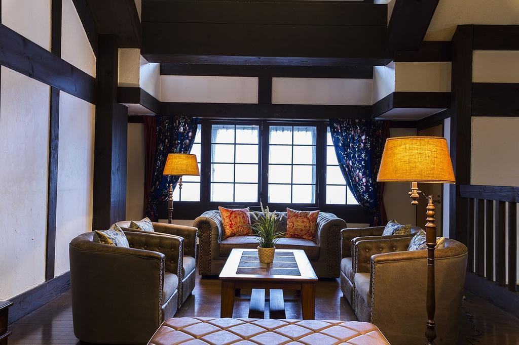 Shakespeare Hotel Hakuba Bagian luar foto